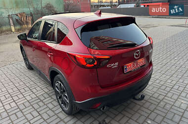 Позашляховик / Кросовер Mazda CX-5 2015 в 