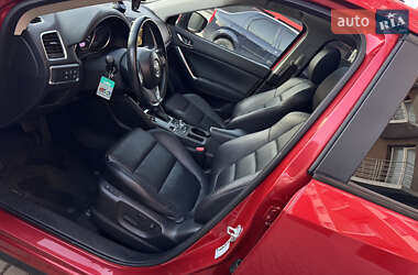 Позашляховик / Кросовер Mazda CX-5 2015 в 