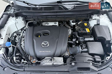 Позашляховик / Кросовер Mazda CX-5 2021 в 