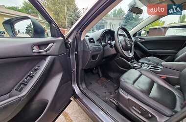Позашляховик / Кросовер Mazda CX-5 2016 в 