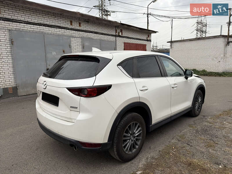 Позашляховик / Кросовер Mazda CX-5 2017 в Києві