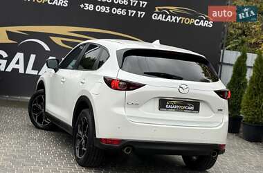 Позашляховик / Кросовер Mazda CX-5 2019 в 