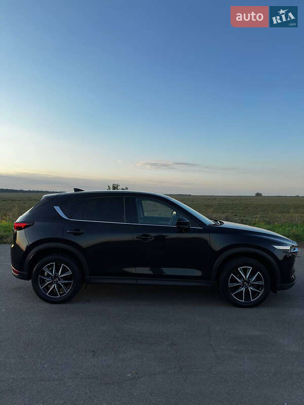 Позашляховик / Кросовер Mazda CX-5 2017 в Ічні