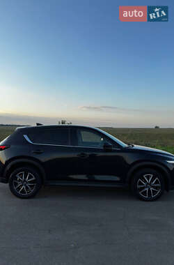 Внедорожник / Кроссовер Mazda CX-5 2017 в 