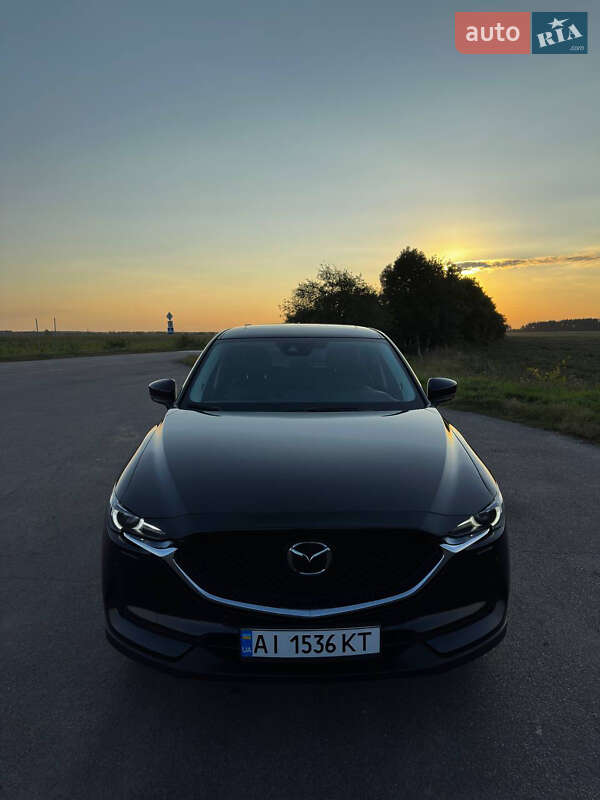 Позашляховик / Кросовер Mazda CX-5 2017 в Ічні