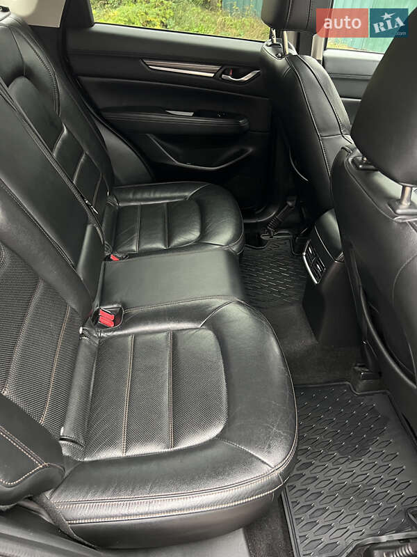 Позашляховик / Кросовер Mazda CX-5 2017 в Ічні