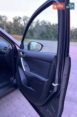 Позашляховик / Кросовер Mazda CX-5 2013 в 