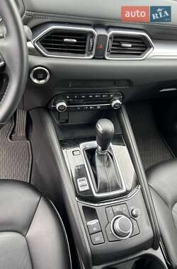 Позашляховик / Кросовер Mazda CX-5 2024 в 