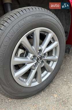 Позашляховик / Кросовер Mazda CX-5 2024 в 