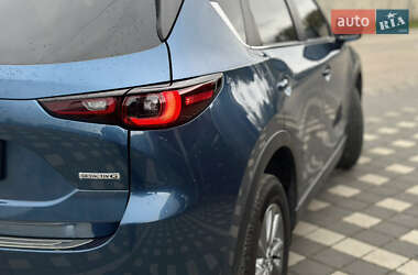 Позашляховик / Кросовер Mazda CX-5 2022 в 