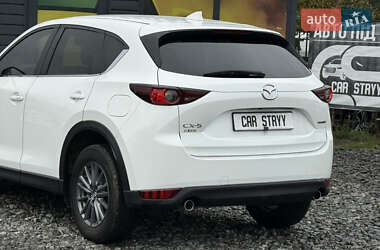 Позашляховик / Кросовер Mazda CX-5 2020 в 