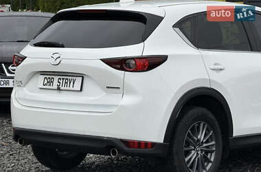 Позашляховик / Кросовер Mazda CX-5 2020 в 