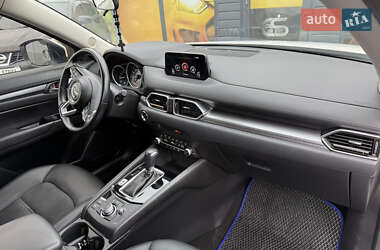 Позашляховик / Кросовер Mazda CX-5 2020 в 