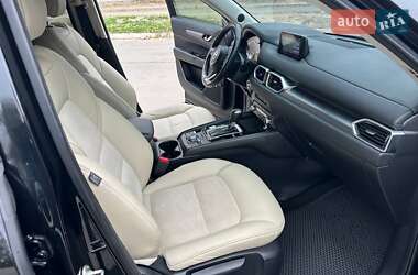 Позашляховик / Кросовер Mazda CX-5 2019 в 