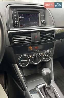 Позашляховик / Кросовер Mazda CX-5 2014 в 