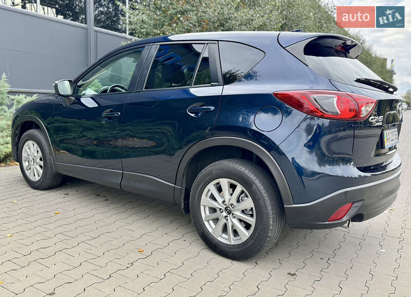 Позашляховик / Кросовер Mazda CX-5 2016 в Києві