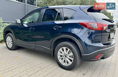 Позашляховик / Кросовер Mazda CX-5 2016 в 