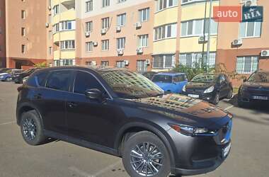Внедорожник / Кроссовер Mazda CX-5 2017 в Киеве