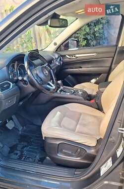 Внедорожник / Кроссовер Mazda CX-5 2017 в Киеве