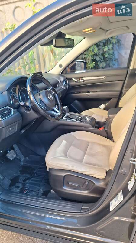 Внедорожник / Кроссовер Mazda CX-5 2017 в Киеве