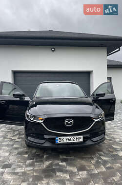 Внедорожник / Кроссовер Mazda CX-5 2018 в 