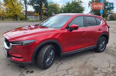 Позашляховик / Кросовер Mazda CX-5 2019 в 