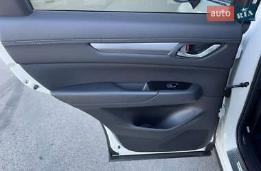Позашляховик / Кросовер Mazda CX-5 2021 в 