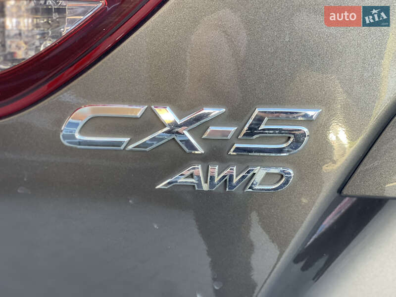 Позашляховик / Кросовер Mazda CX-5 2015 в Дубні