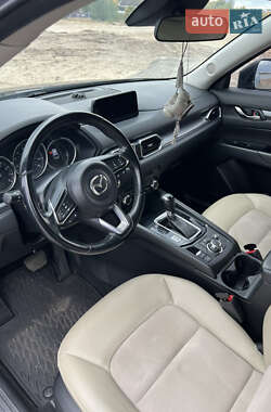 Позашляховик / Кросовер Mazda CX-5 2018 в 