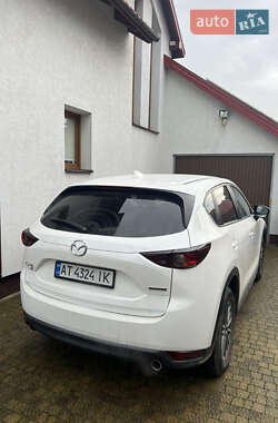 Позашляховик / Кросовер Mazda CX-5 2020 в 