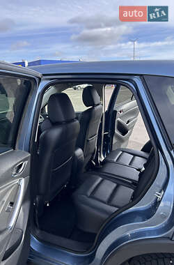 Позашляховик / Кросовер Mazda CX-5 2016 в 