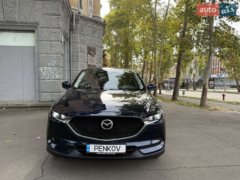 Позашляховик / Кросовер Mazda CX-5 2019 в 