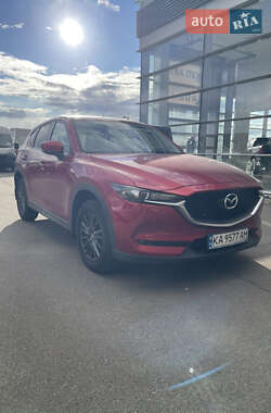 Позашляховик / Кросовер Mazda CX-5 2020 в 