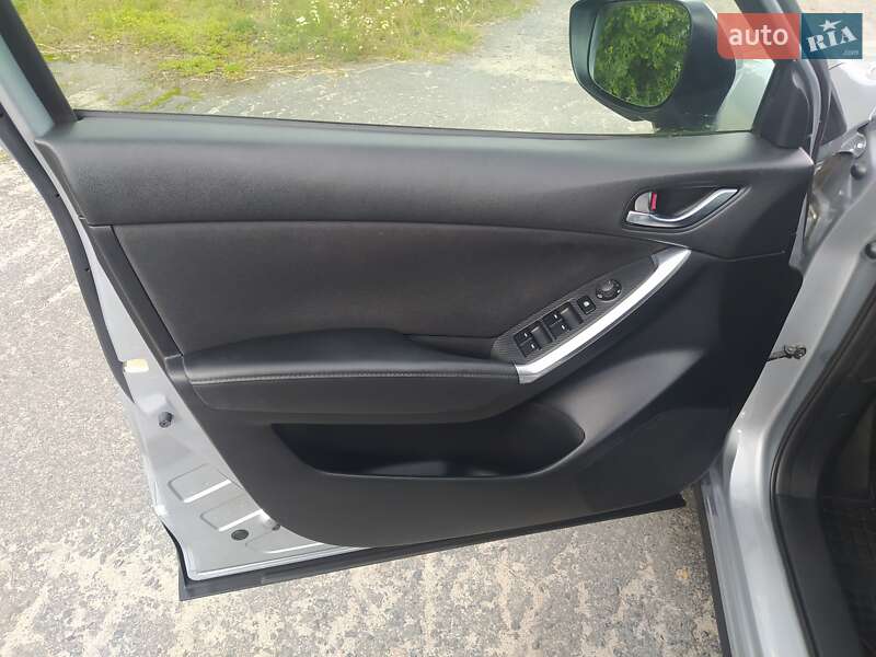 Позашляховик / Кросовер Mazda CX-5 2016 в Дубні