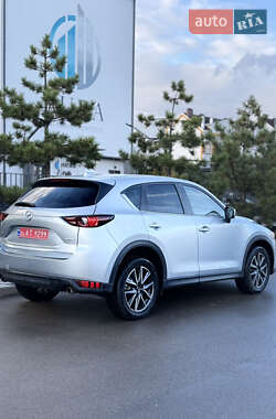 Внедорожник / Кроссовер Mazda CX-5 2018 в 