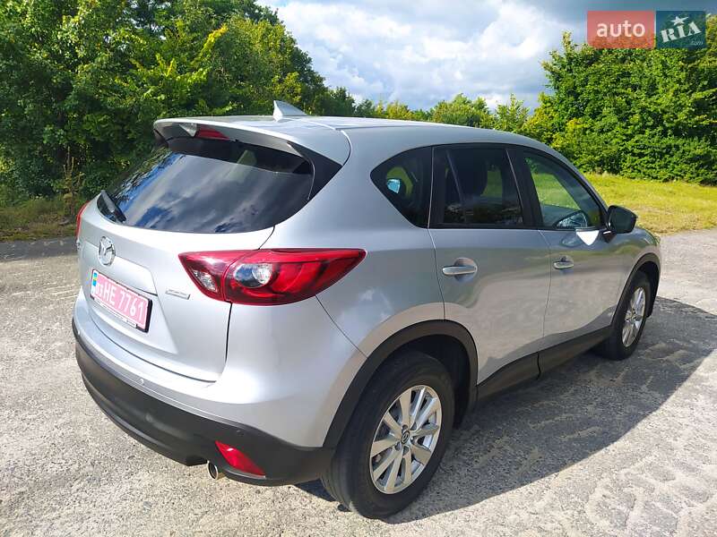 Позашляховик / Кросовер Mazda CX-5 2016 в Дубні