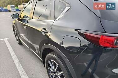 Позашляховик / Кросовер Mazda CX-5 2019 в 