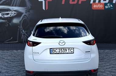 Позашляховик / Кросовер Mazda CX-5 2020 в 