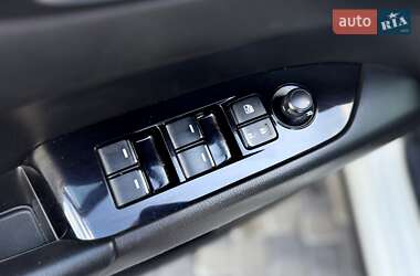 Позашляховик / Кросовер Mazda CX-5 2020 в 