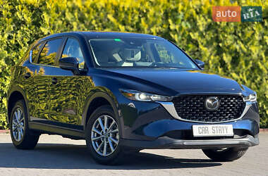 Позашляховик / Кросовер Mazda CX-5 2022 в 