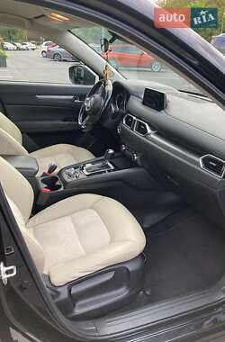 Внедорожник / Кроссовер Mazda CX-5 2017 в 