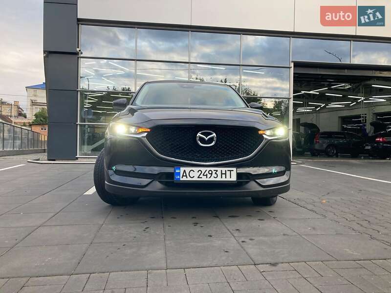 Позашляховик / Кросовер Mazda CX-5 2017 в Луцьку