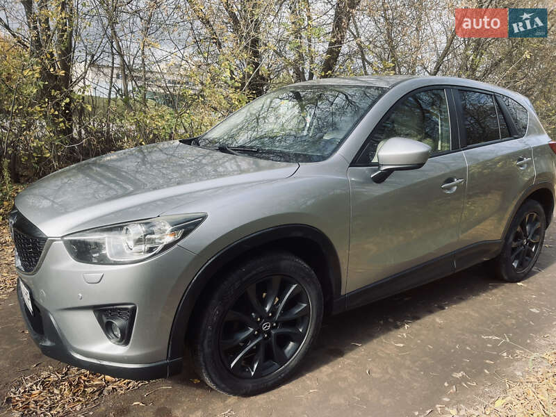 Позашляховик / Кросовер Mazda CX-5 2013 в 
