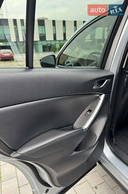 Внедорожник / Кроссовер Mazda CX-5 2016 в 