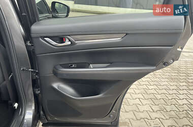 Позашляховик / Кросовер Mazda CX-5 2018 в 