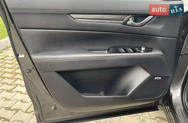 Позашляховик / Кросовер Mazda CX-5 2018 в 