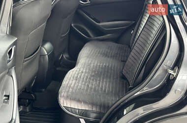 Позашляховик / Кросовер Mazda CX-5 2015 в 