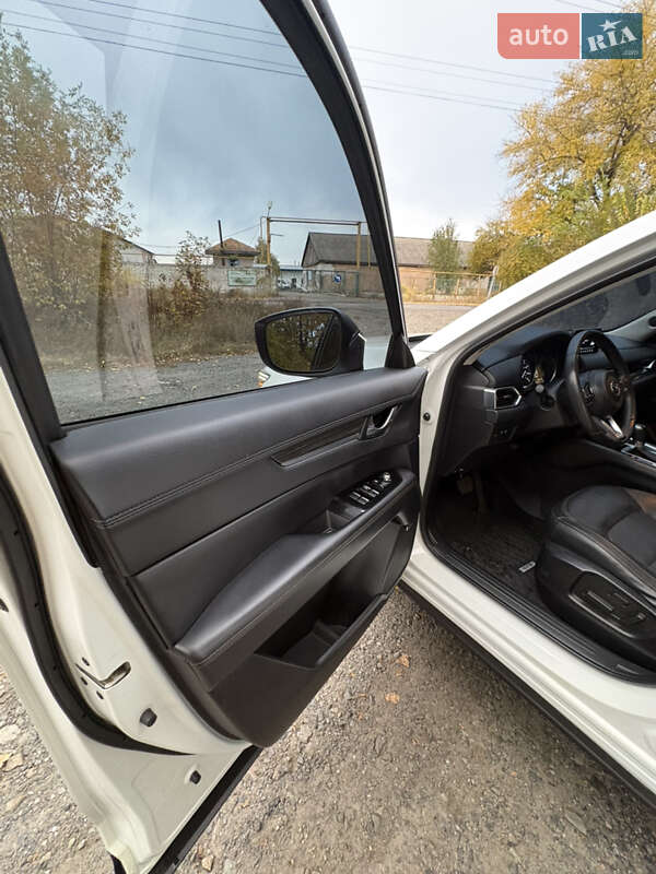 Позашляховик / Кросовер Mazda CX-5 2017 в Сахновщині