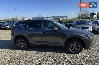 Позашляховик / Кросовер Mazda CX-5 2018 в 