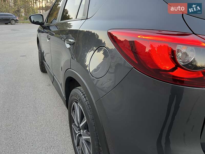 Позашляховик / Кросовер Mazda CX-5 2016 в Радивиліві